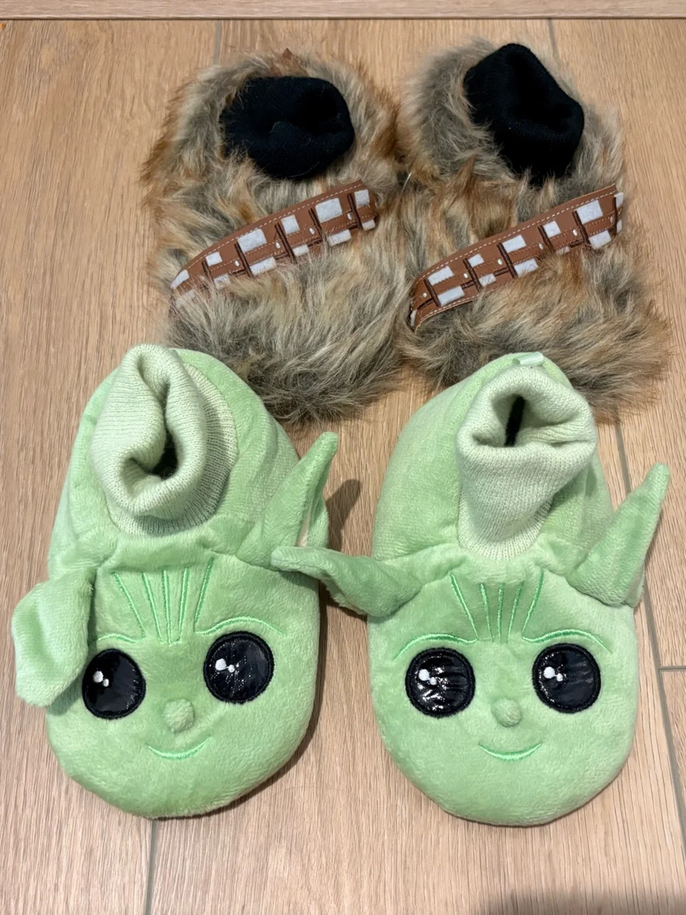 Kids Star Wars Chewbacca & Grogu Baby Yoda Fur Non-Slip Slippers 9-10